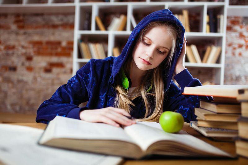Looking Up Information in an Encyclopedia