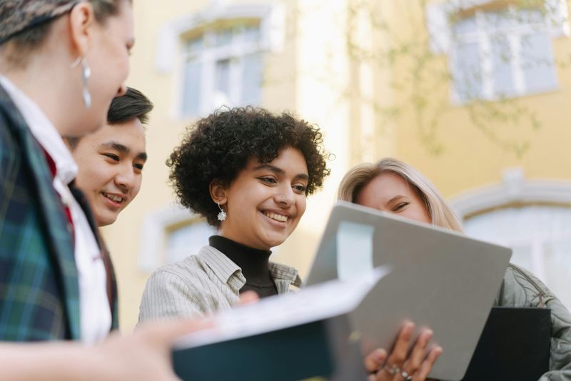 13 Common Mistakes Bosses Make With Gen Z Employees