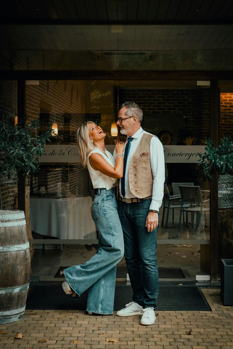 Dating Younger Partners Without Stigma