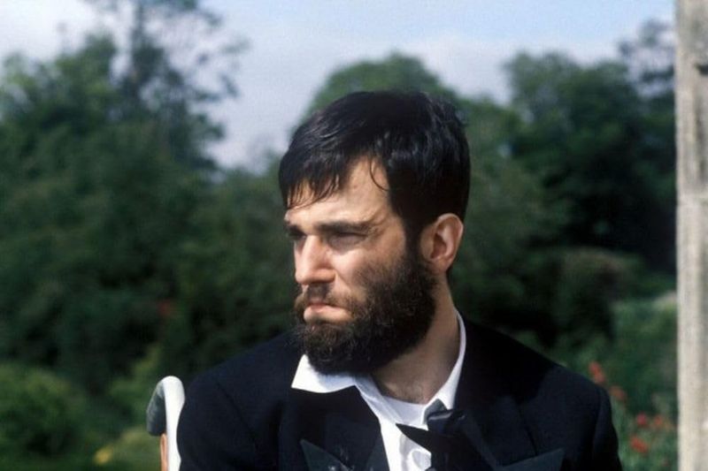 Daniel Day-Lewis — My Left Foot (1989)