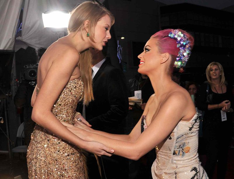 Taylor Swift & Katy Perry