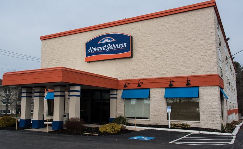 Howard Johnson by Wyndham