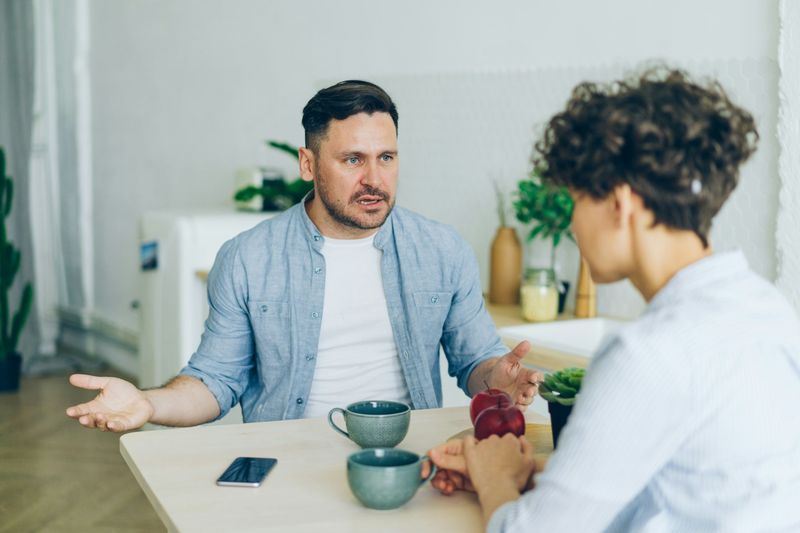 Dismissive Communication