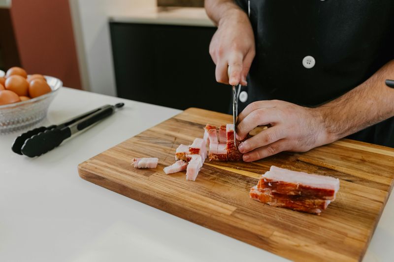 Butcher block & wooden cutting boards