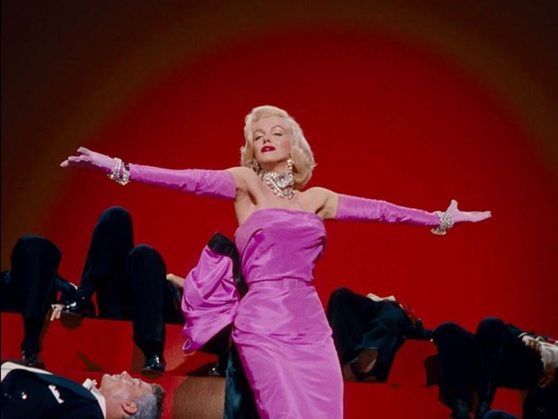 15 of the Most Iconic Outfits in Hollywood History
