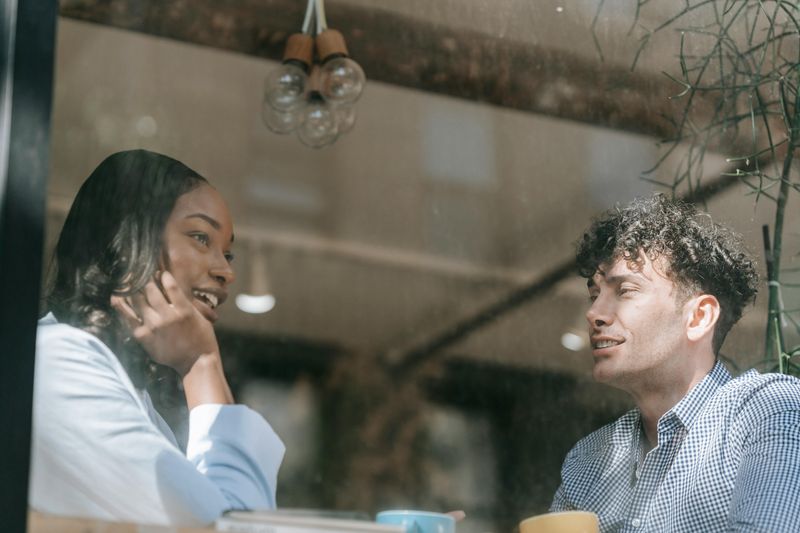 9 Ways to Stay Confident When Your Partner Has Close Opposite-Gender Friends