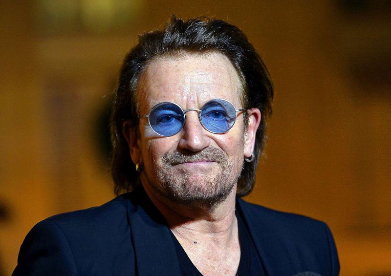 Bono (U2) – Flying Hat