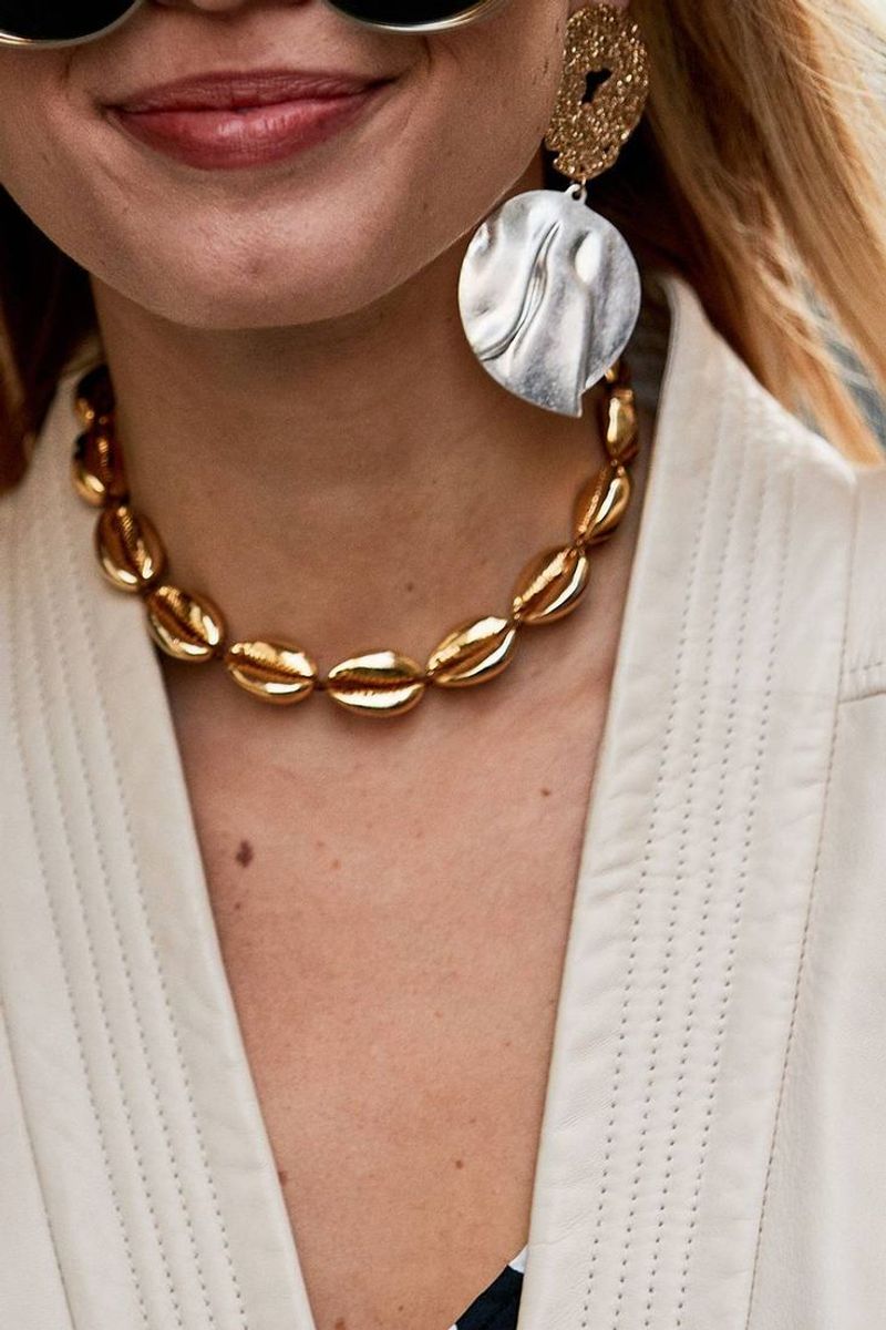 Over-accessorizing