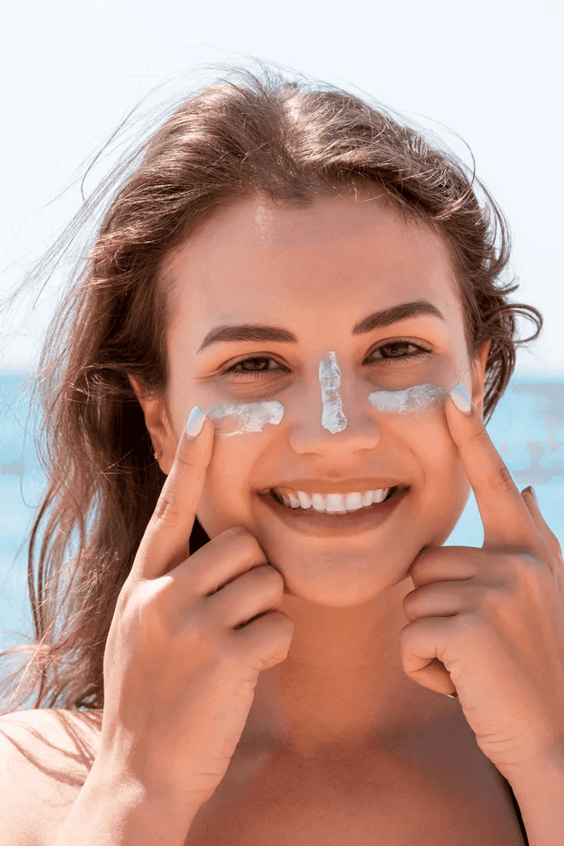 Sunscreen Contouring: The Dangerous Sculpting Trend