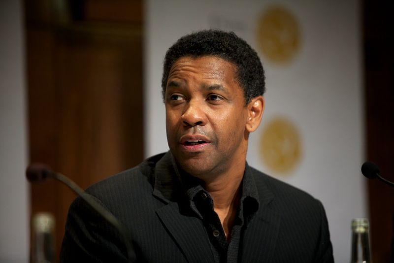 Denzel Washington – Detective David Mills in Se7en