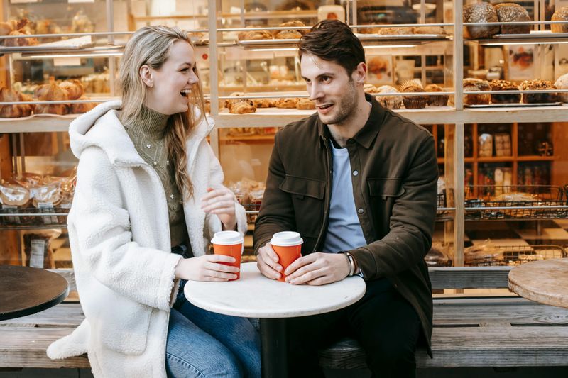 11 Traits of New Age Romantics and How They're Changing Dating Norms