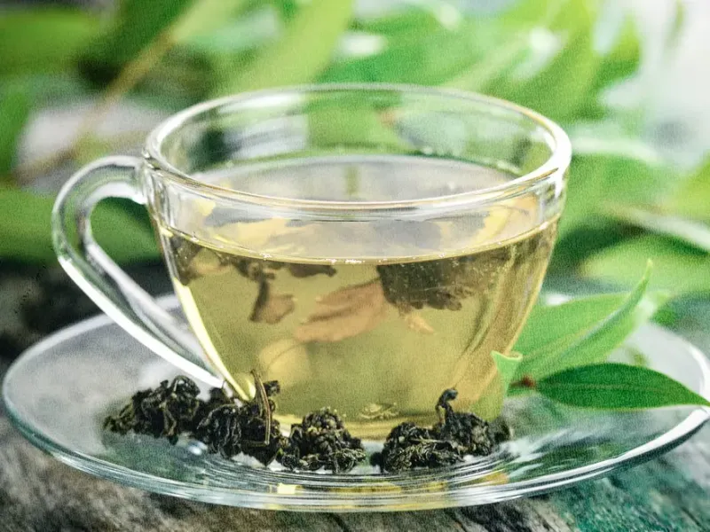 Green Tea: Gentle Detoxifier for Hormone Health