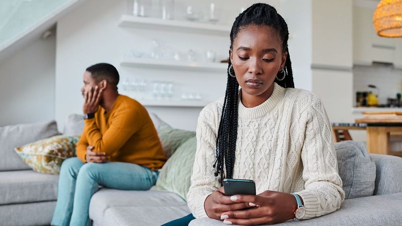 Emotional Walls and Unavailability