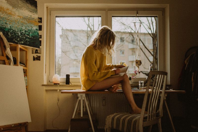14 Lessons You Can Learn From Living Alone