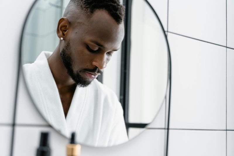 Clean Mirror