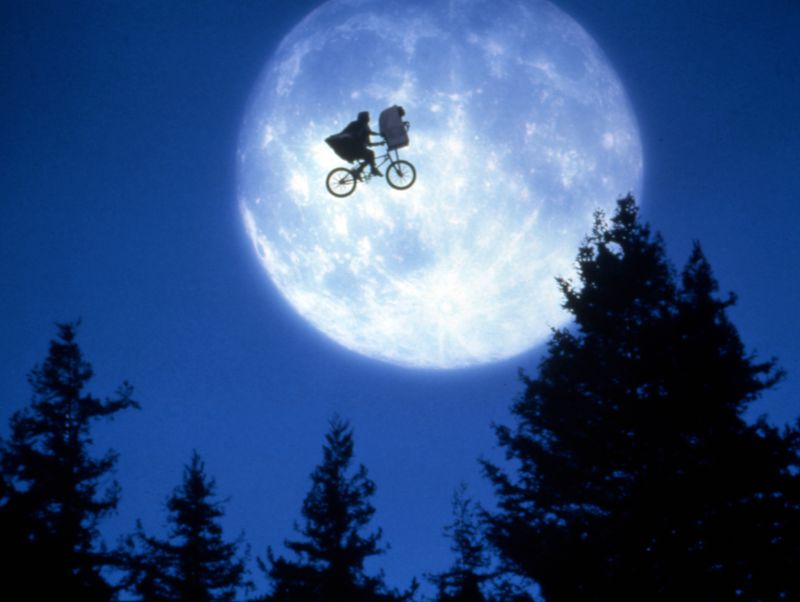 E.T. the Extra-Terrestrial (1982) – Flying Bicycle