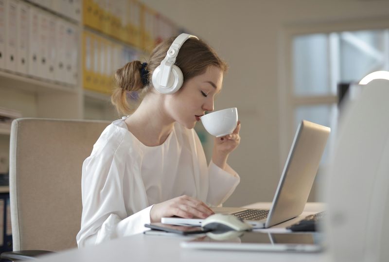 Adaptable β Mood-based playlists help you shift gears quickly