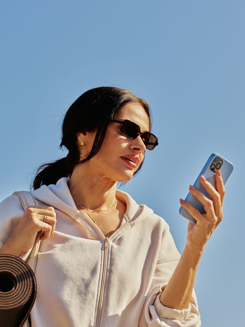 12 Mental Health Benefits of Unfollowing People Online