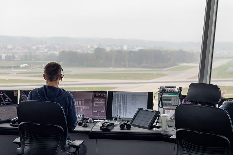 Air Traffic Controller