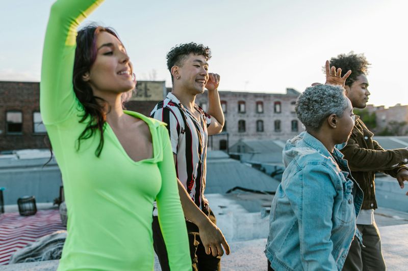 Surrounding Yourself With Negative People