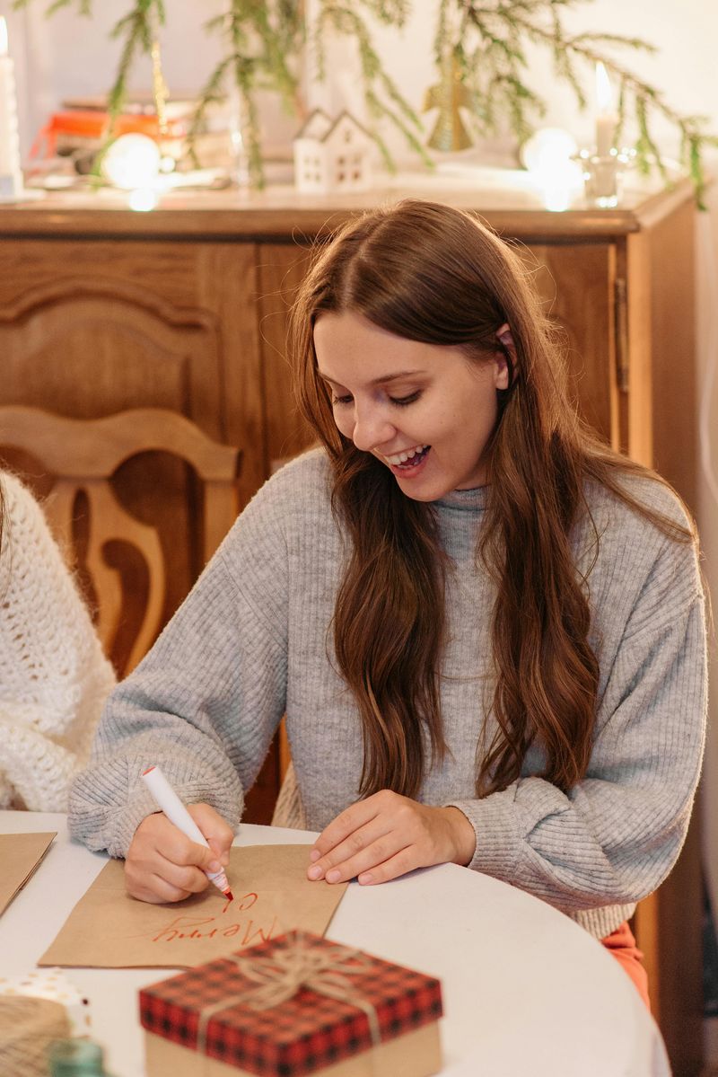 Sending Handwritten Christmas Cards