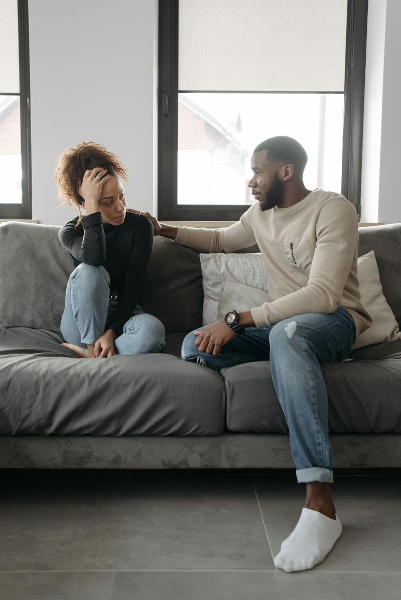 10 Subtle Behaviors That Reveal He's Trying to Control Your Life