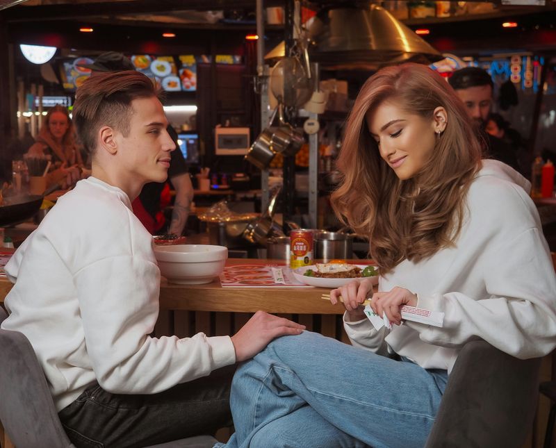 Preference for Casual Connections