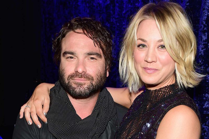 Kaley Cuoco & Johnny Galecki