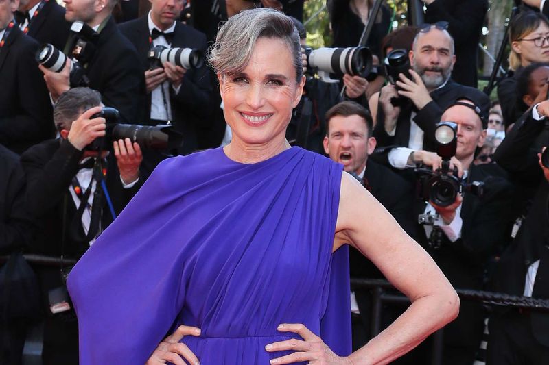 11 Gray-Haired Actresses Turning Heads (And Inspiring Us All)