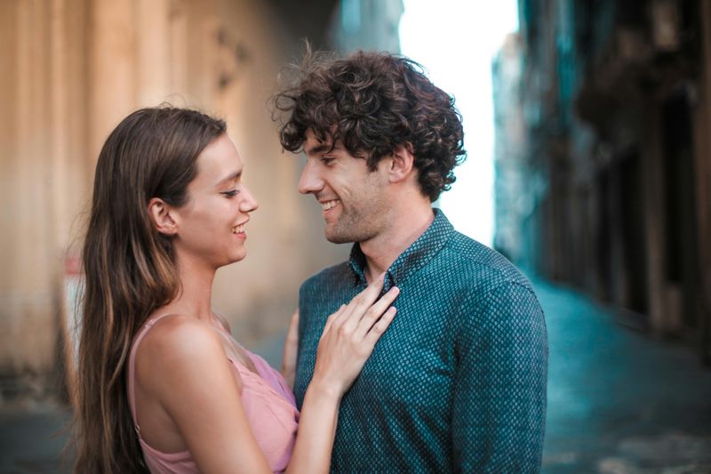 10 Dating Habits That Actually Keep You Single