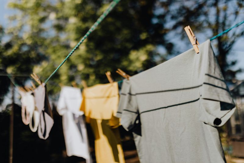Hang Clothes to Dry
