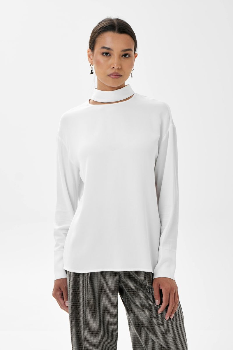 Dressing Simply or Repeating Outfits