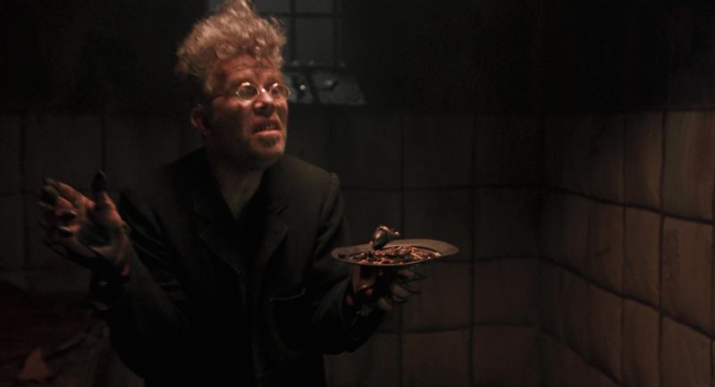 Renfield Eating Bugs – Bram Stoker’s Dracula (1992)