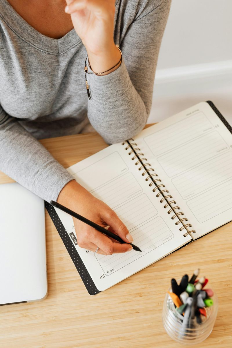 Use a Daily Planner or To-Do List