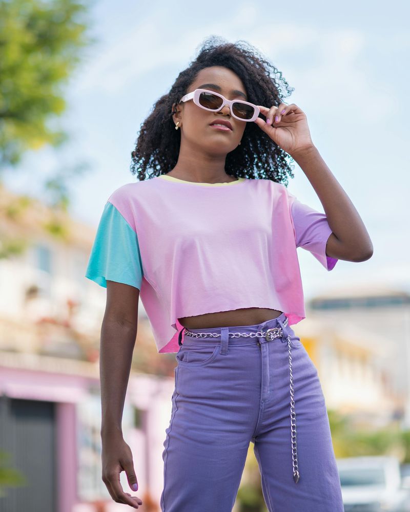 Monochromatic Color Blocking