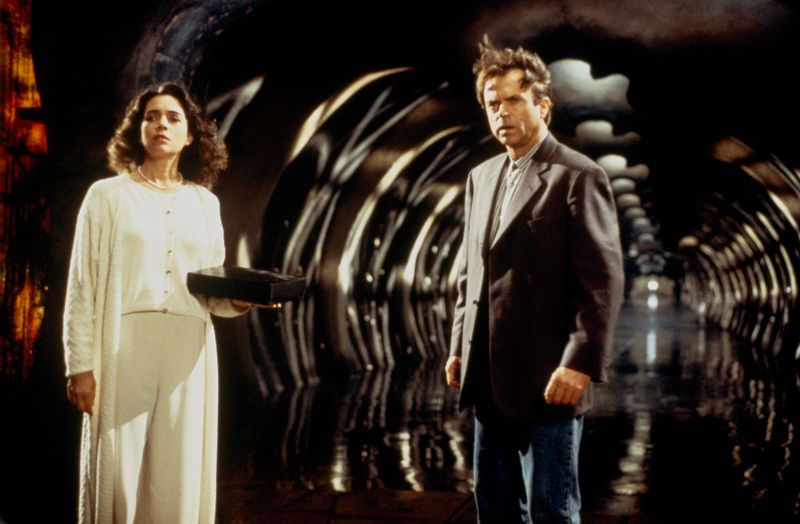 In the Mouth of Madness (1994)