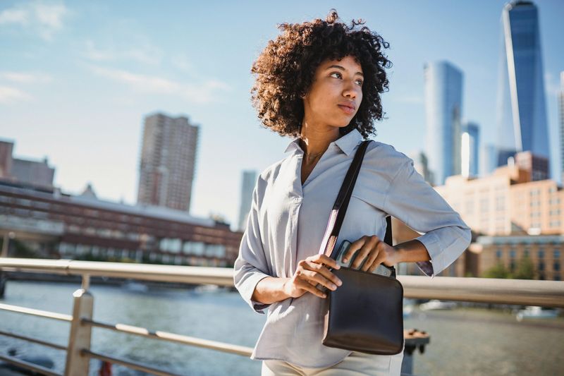 10 Ways Moving Cities Changes Your Identity