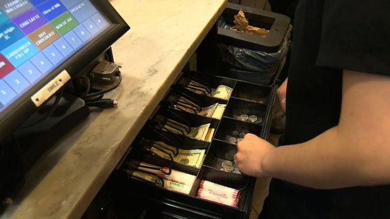 People Not Using Cash Anymore