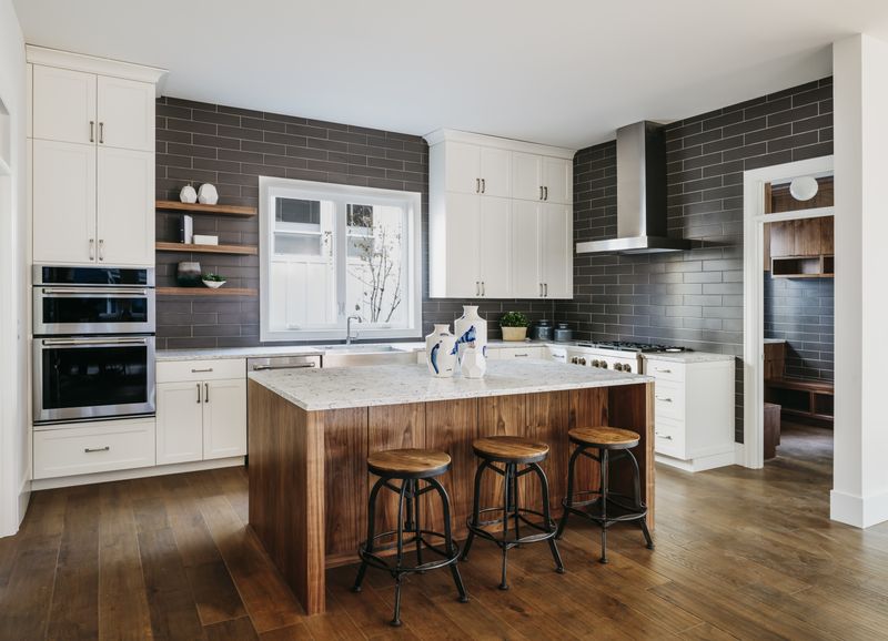 Oversized Islands and Bulky Range Hoods
