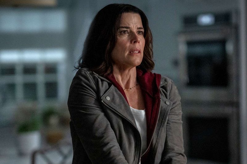 Neve Campbell