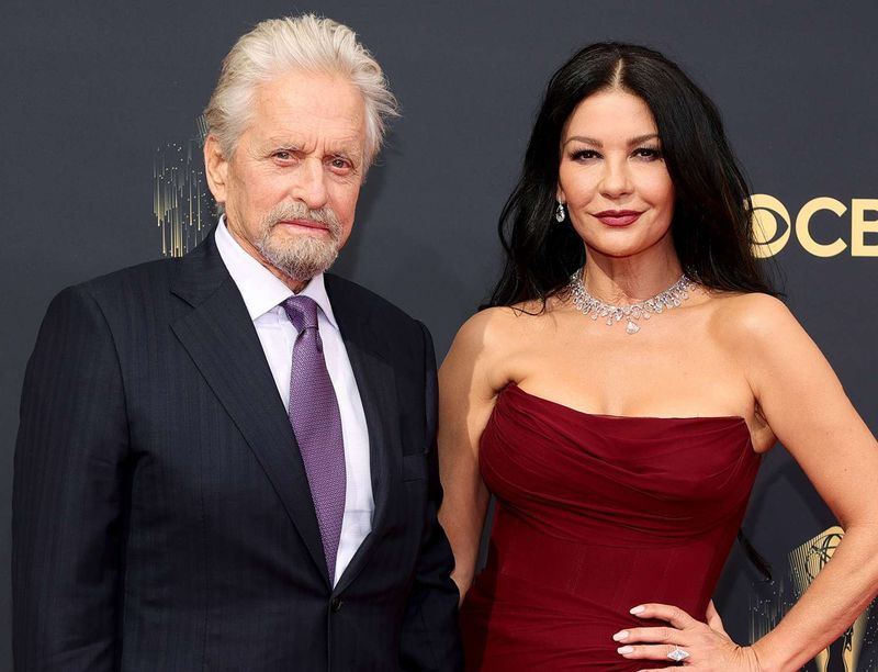 Michael Douglas & Catherine Zeta-Jones — 25-year age gap