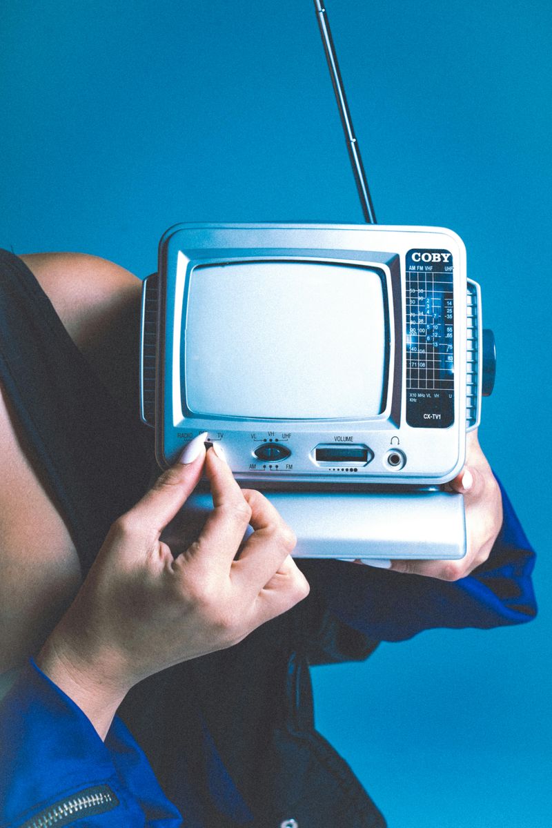 Adjusting TV Antennas for Better Reception