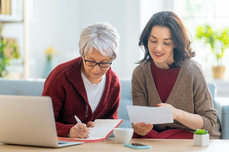 11 Signs Your Finances Are Headed in the Wrong Direction
