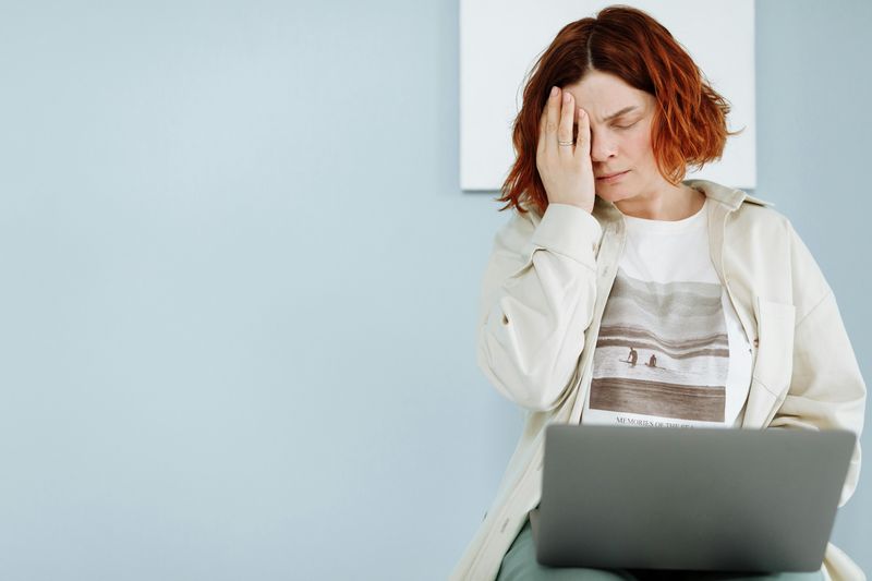 10 Ways to Tell If You're Burned Out or Just Tired