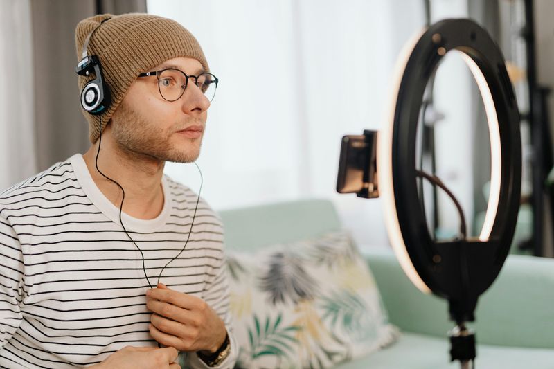 Social media influencer / content creator