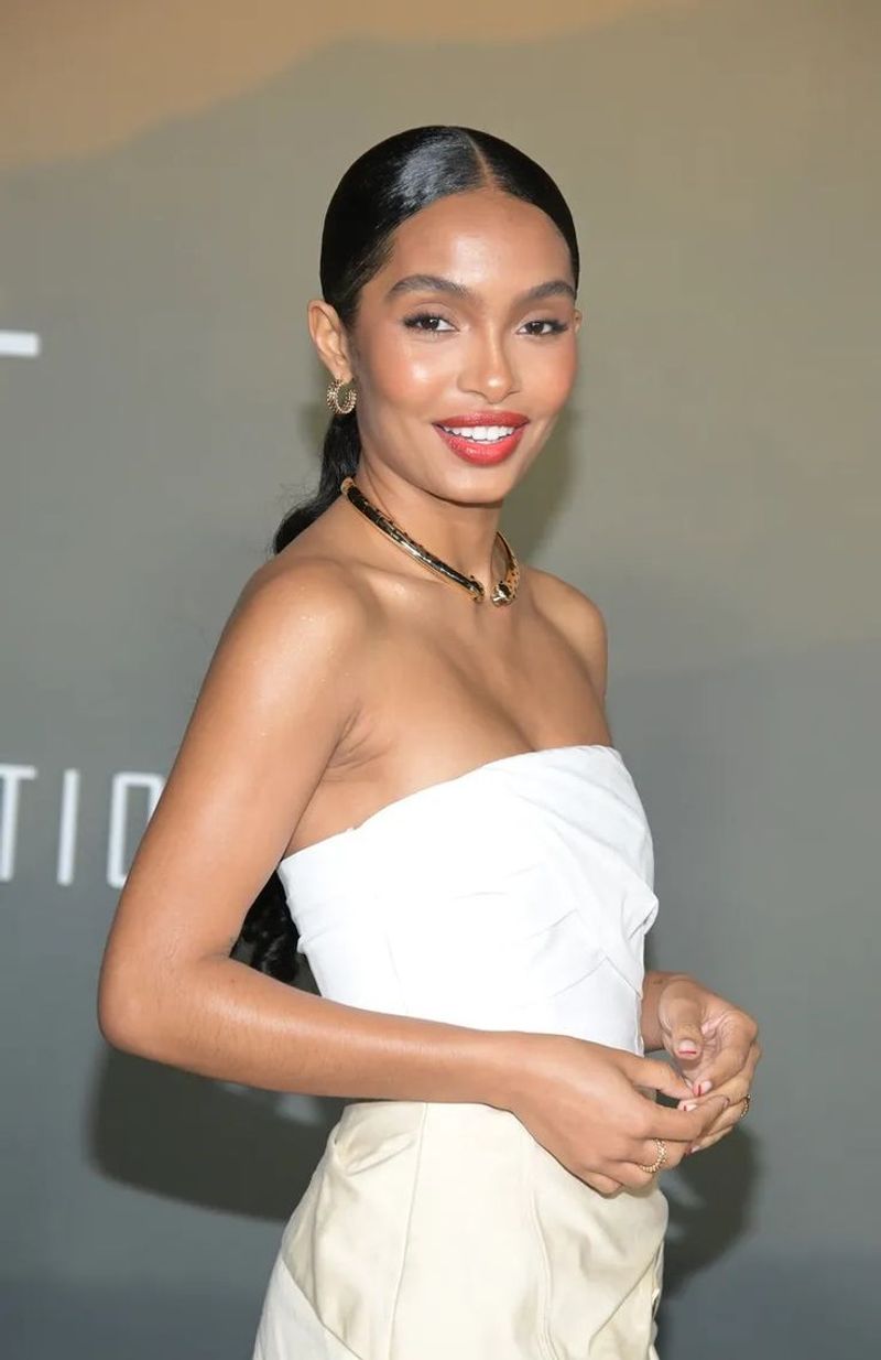Sleek Ponytail