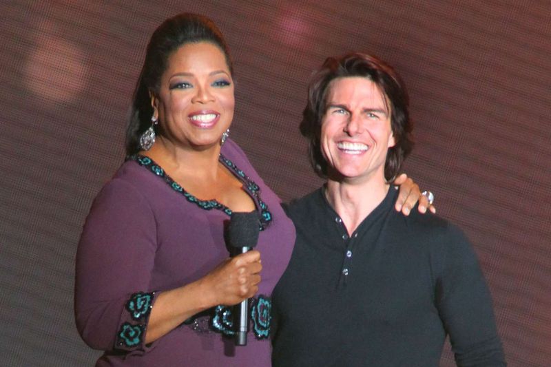 Tom Cruise jumps on Oprah’s couch (2005)