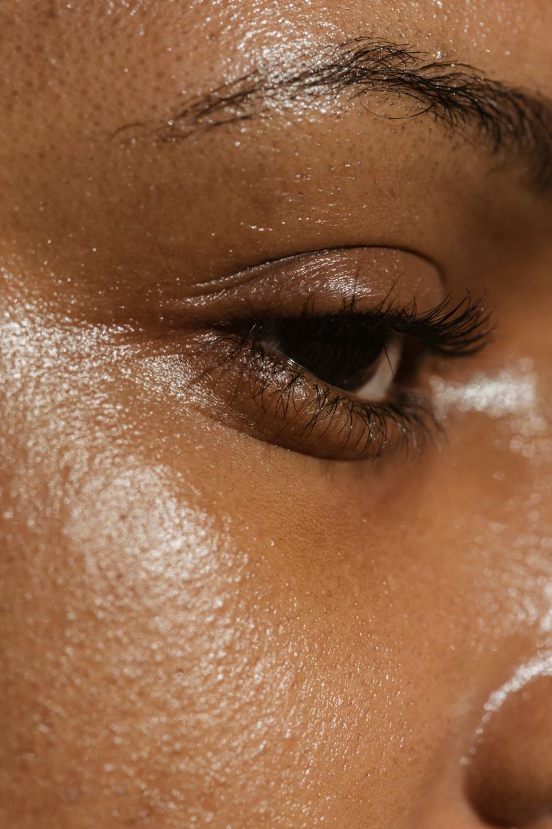 Apply Aloe Vera for a Natural Glow