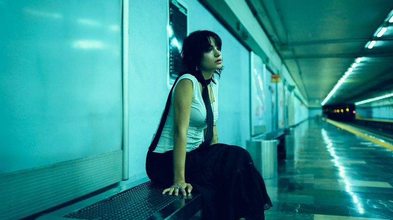 10 Common Traits of People Who Grew Up as the Black Sheep