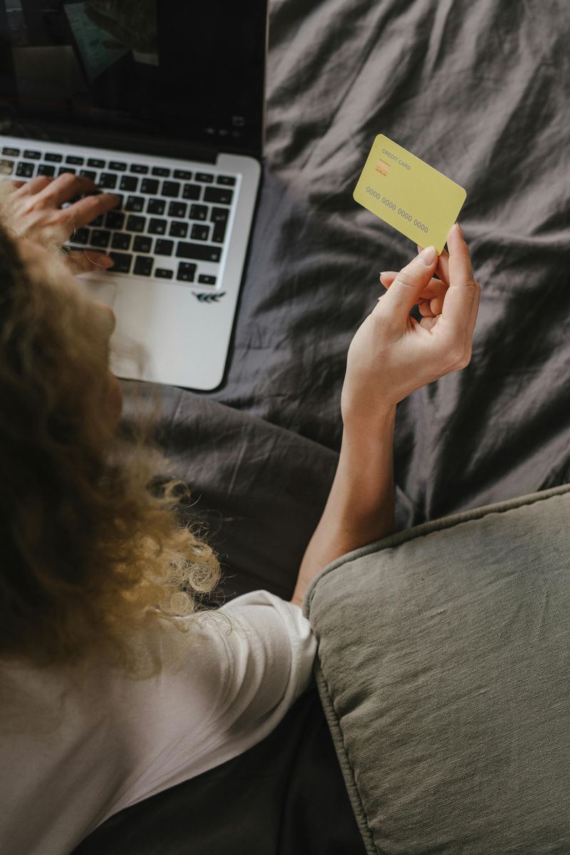 No Legal Right to Obtain a Credit Card Without a Man